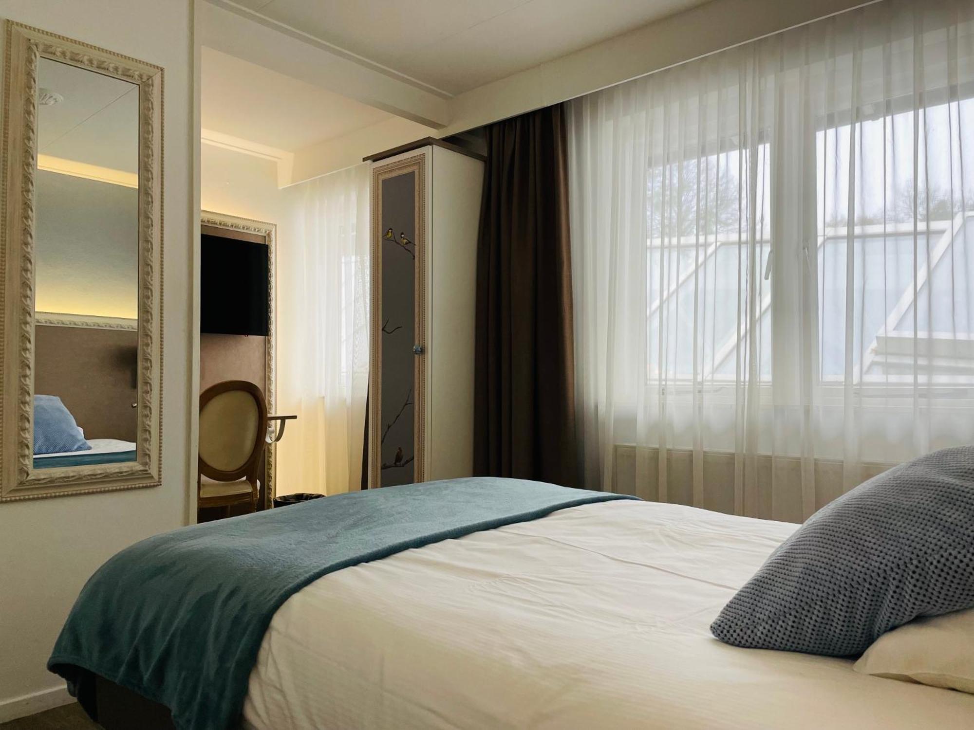 Standard Single Room,1538249794:JPEG